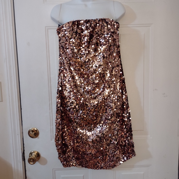 LU NYC Bronze Sequin Strapless Mini Dress. Size L - Picture 9 of 11